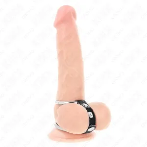 Ein Dildo mit einem schwarzen Ring an der Basis, auf weißem Hintergrund.
