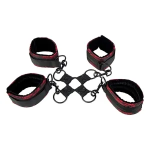 Vier schwarze und rote Handfesseln, verbunden durch Metallringe und Clips, auf weißem Hintergrund.