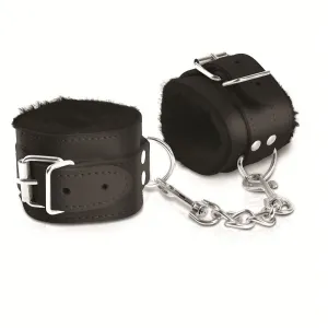 Schwarze, gepolsterte Handfesseln mit Kette und Schnallenverschluss.