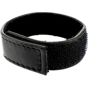 Schwarzes Klettband in Ringform, geeignet zum Bündeln von Kabeln oder anderen Gegenständen.