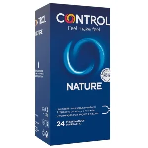 Blaue Verpackung von Control Nature Kondomen, 24 Stück, mit elastischem und natürlichem Gefühl.